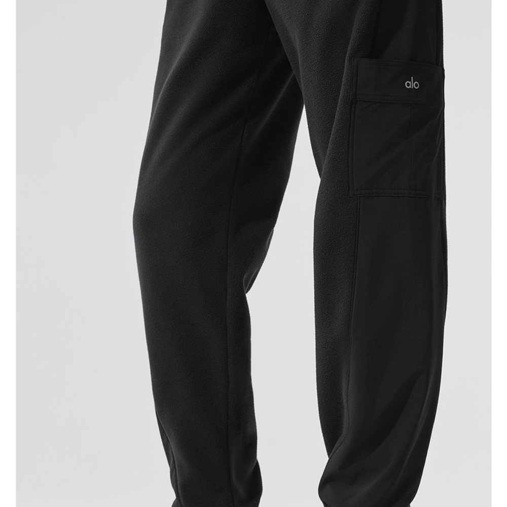 ALO Yoga woman’s Black fleece Pants